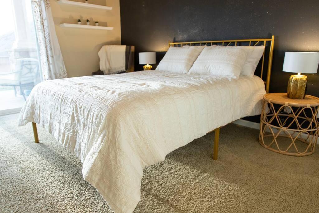 Sunserra Villa! Movie Room, Family Friendly, Bbqs, Pools, Free Golf! Quincy Esterno foto
